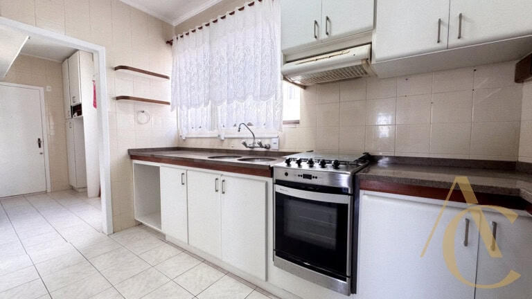Apartamento à venda – 2 quartos sendo 1 suíte – Centro – Florianópolis/SC.