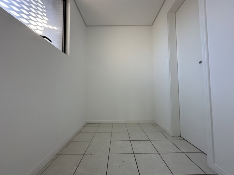 Apartamento para locação – 3 suítes, 3 vagas de garagem – Agronômica – Florianópolis, SC.