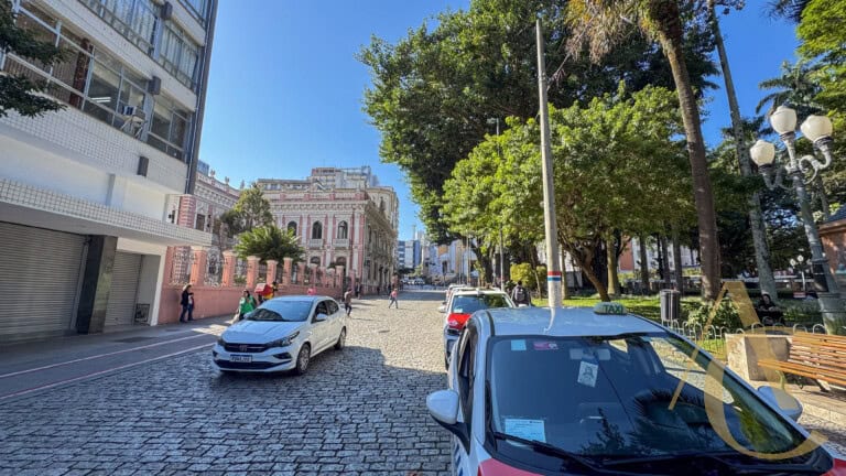 Sala comercial para alugar – 38,00m² – Centro, Florianópolis/SC.