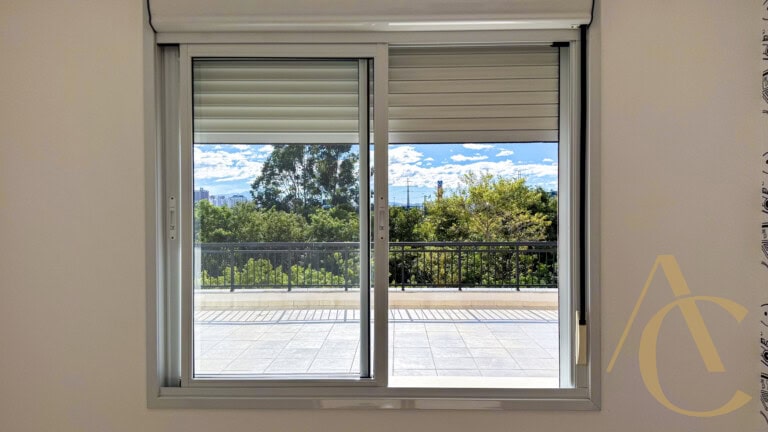 Apartamento para alugar – 03 suítes – Abraão – Florianópolis/SC.