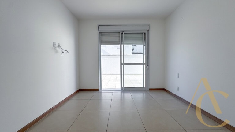 Apartamento para alugar – 03 suítes – Abraão – Florianópolis/SC.