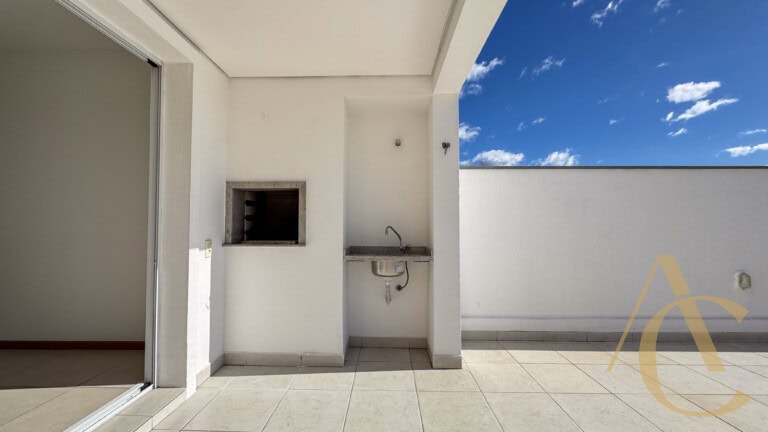 Apartamento para alugar – 03 suítes – Abraão – Florianópolis/SC.