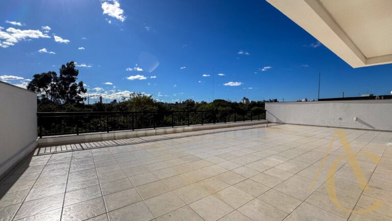 Apartamento para alugar – 03 suítes – Abraão – Florianópolis/SC.