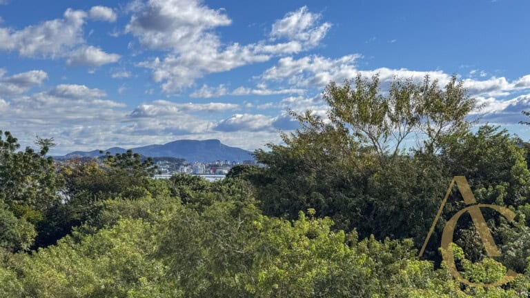 Apartamento para alugar – 03 suítes – Abraão – Florianópolis/SC.