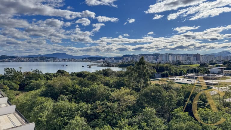 Apartamento/Cobertura para alugar – 03 suítes – 02 vagas de garagem – Abraão – Florianópolis/SC.