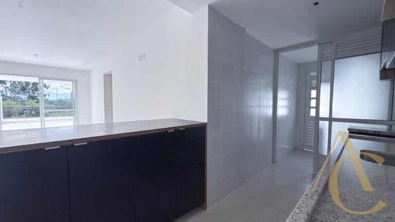 Apartamento para alugar – 03 suítes – Abraão – Florianópolis/SC.