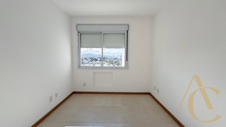 Apartamento/Cobertura para alugar – 03 suítes – 02 vagas de garagem – Abraão – Florianópolis/SC.