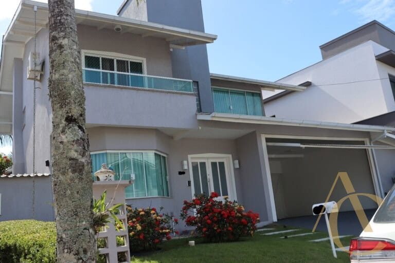 Casa à venda – 4 quartos sendo 3 suítes – Saco Grande, Florianópolis/SC.