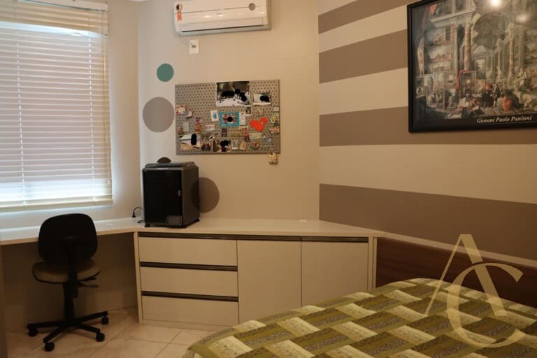 Casa à venda – 4 quartos sendo 3 suítes – Saco Grande, Florianópolis/SC.