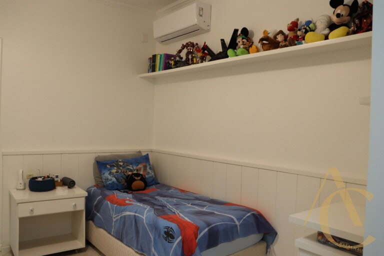 Casa à venda – 4 quartos sendo 3 suítes – Saco Grande, Florianópolis/SC.