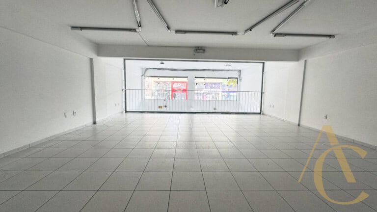 Loja para alugar  – 145,00m² – Kobrasol, São José/SC.