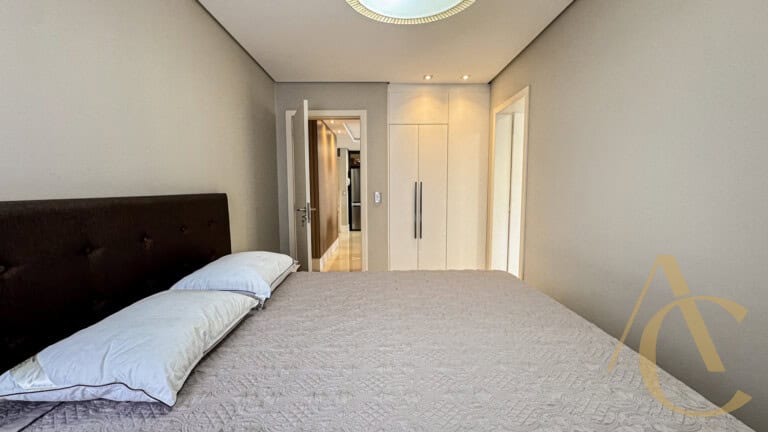 Apartamento para alugar – 3 quartos sendo 1 suíte – Agronômica, Florianópolis/SC.