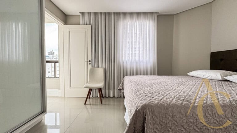 Apartamento para alugar – 3 quartos sendo 1 suíte – Agronômica, Florianópolis/SC.