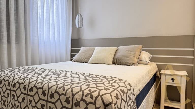 Apartamento para alugar – 3 quartos sendo 1 suíte – Agronômica, Florianópolis/SC.
