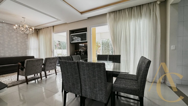 Casa residencial para venda – 4 quartos, sendo 3 suítes – Rio Tavares, Florianópolis/SC.