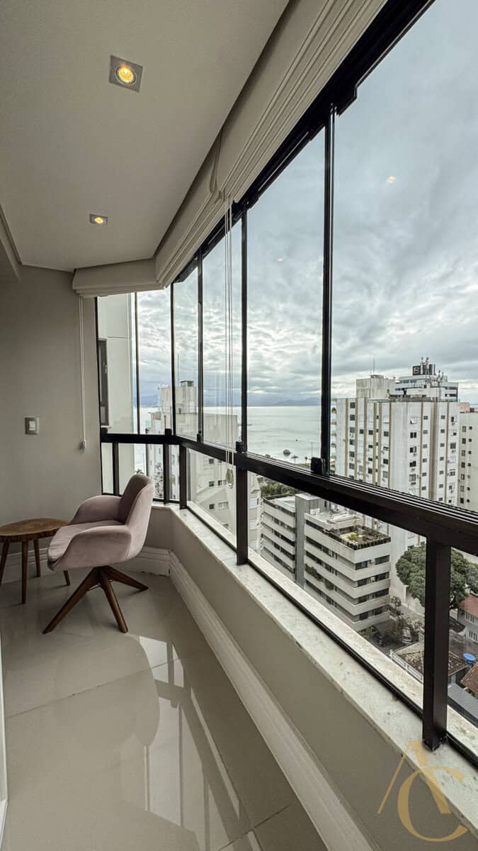 Apartamento para alugar – 3 quartos sendo 1 suíte – Agronômica, Florianópolis/SC.