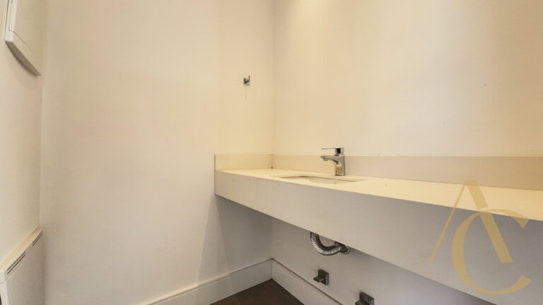 Casa residencial para venda – 03 quartos sendo 02 suítes – Praia Mole, Florianópolis/SC.