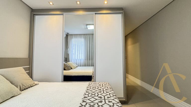 Apartamento para alugar – 3 quartos sendo 1 suíte – Agronômica, Florianópolis/SC.