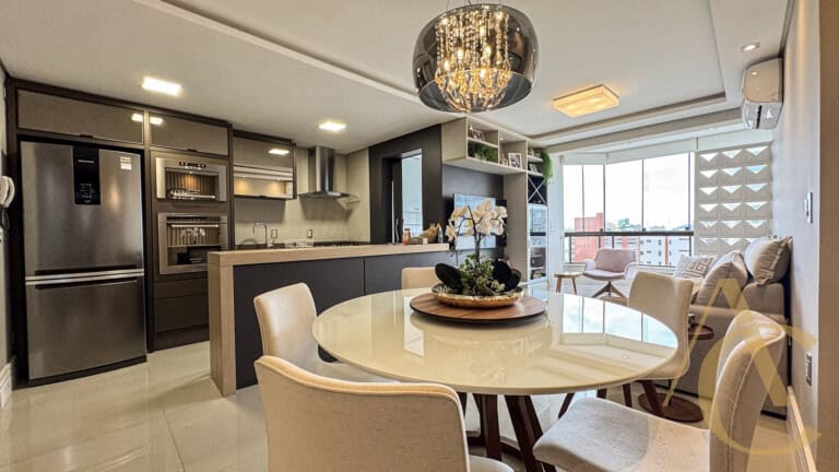 Apartamento para alugar – 3 quartos sendo 1 suíte – Agronômica, Florianópolis/SC.