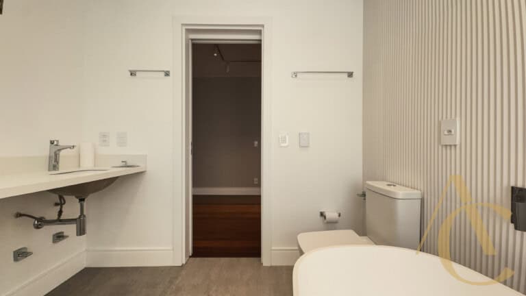 Casa residencial para venda – 03 quartos sendo 02 suítes – Praia Mole, Florianópolis/SC.