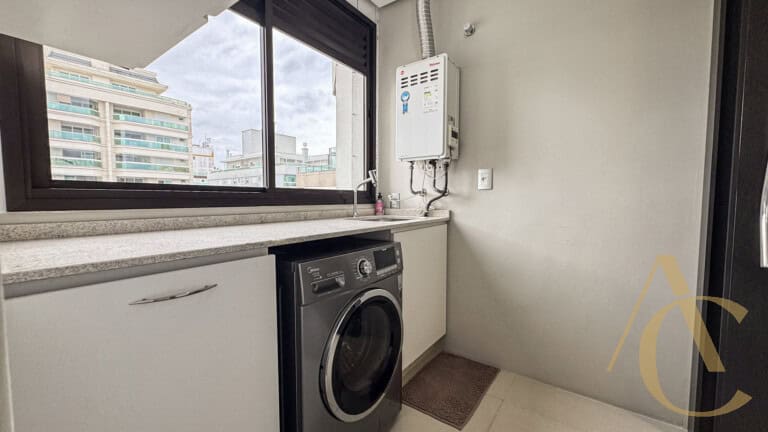 Apartamento para alugar – 3 quartos sendo 1 suíte – Agronômica, Florianópolis/SC.