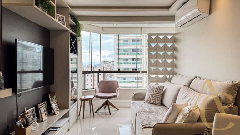 Apartamento para alugar – 3 quartos sendo 1 suíte – Agronômica, Florianópolis/SC.