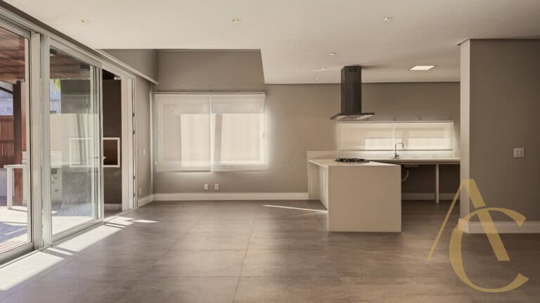 Casa residencial para venda – 03 quartos sendo 02 suítes – Praia Mole, Florianópolis/SC.