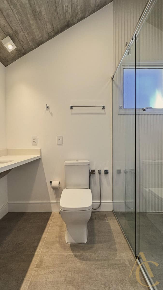 Casa residencial para venda – 03 quartos sendo 02 suítes – Praia Mole, Florianópolis/SC.