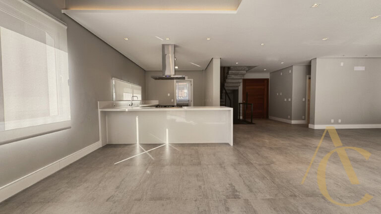 Casa residencial para venda – 03 quartos sendo 02 suítes – Praia Mole, Florianópolis/SC.