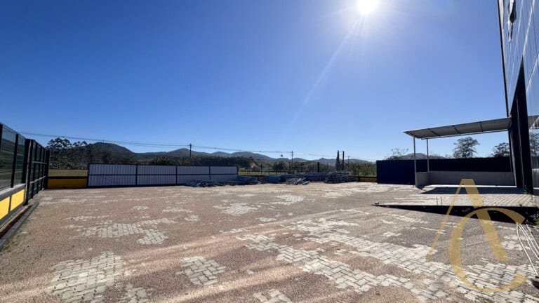 Galpão para alugar – 2.000m² – Santo Amaro da Imperatriz/SC.