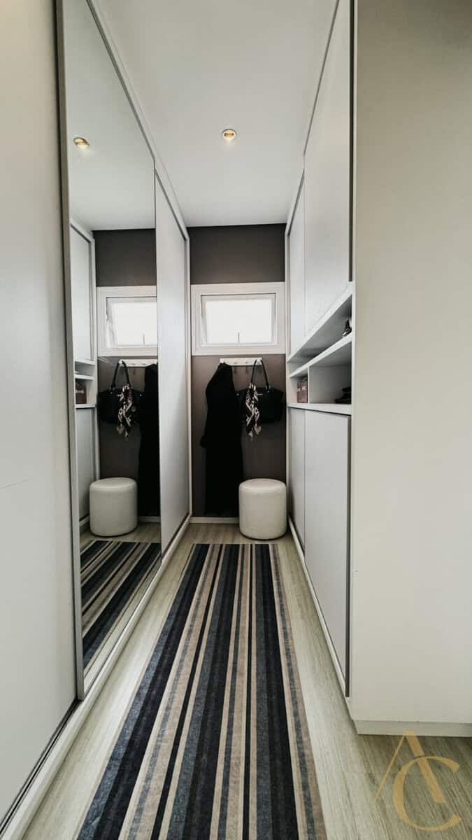 Casa residencial para venda – 4 quartos, sendo 3 suítes – Rio Tavares, Florianópolis/SC.