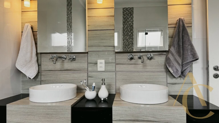 Casa residencial para venda – 4 quartos, sendo 3 suítes – Rio Tavares, Florianópolis/SC.