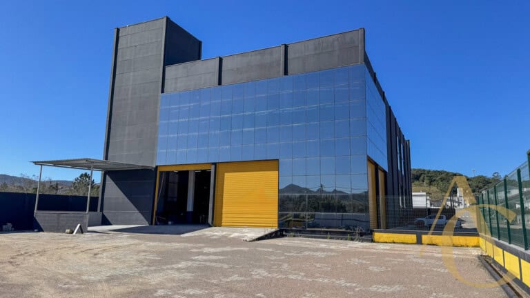 Galpão para alugar – 2.000m² – Santo Amaro da Imperatriz/SC.