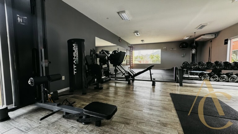 Casa residencial para venda – 4 quartos, sendo 3 suítes – Rio Tavares, Florianópolis/SC.