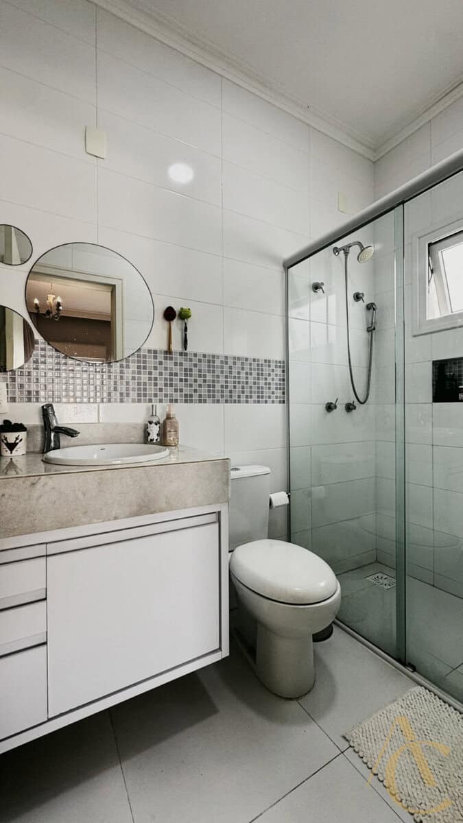 Casa residencial para venda – 4 quartos, sendo 3 suítes – Rio Tavares, Florianópolis/SC.