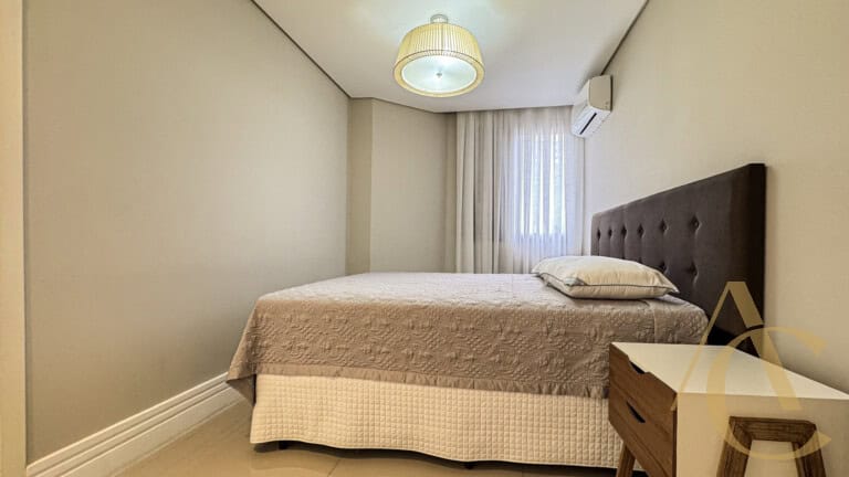 Apartamento para alugar – 3 quartos sendo 1 suíte – Agronômica, Florianópolis/SC.