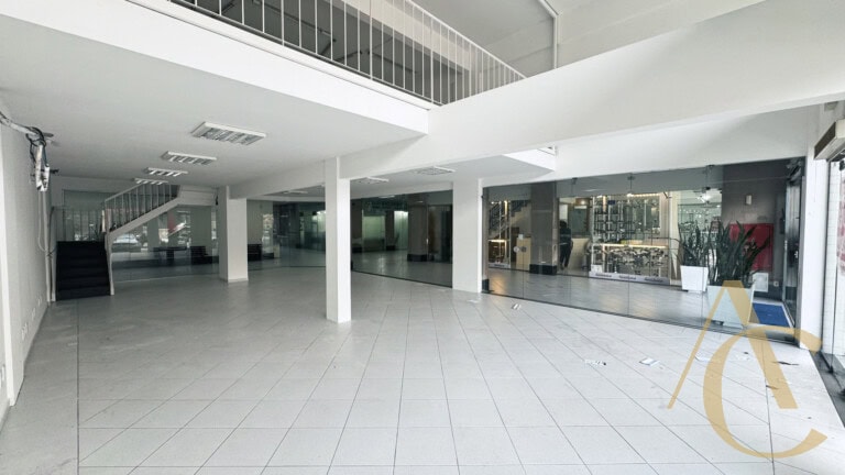 Loja para alugar  – 145,00m² – Kobrasol, São José/SC.