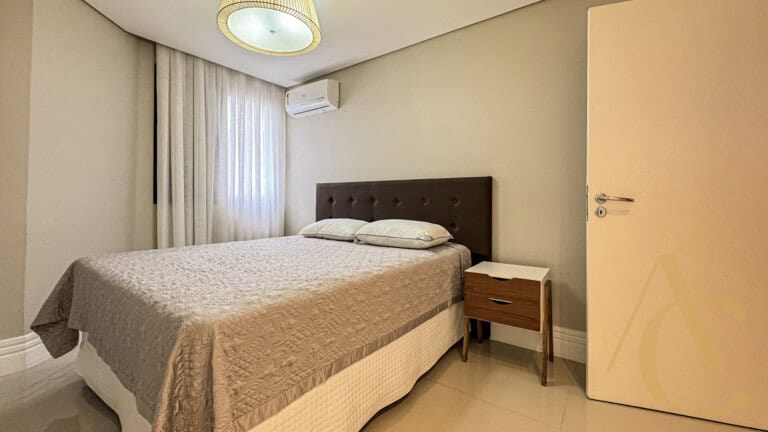Apartamento para alugar – 3 quartos sendo 1 suíte – Agronômica, Florianópolis/SC.