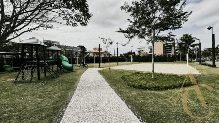 Casa residencial para venda – 4 quartos, sendo 3 suítes – Rio Tavares, Florianópolis/SC.
