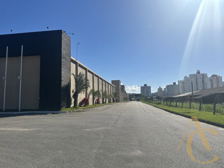 Galpão para alugar – 1.919,18m² – Passa Vinte – Palhoça/SC.