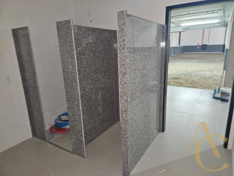 Galpão para alugar – 1.600m² – Aririú, Palhoça/SC.