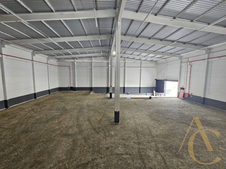 Galpão para alugar – 1.600m² – Aririú, Palhoça/SC.