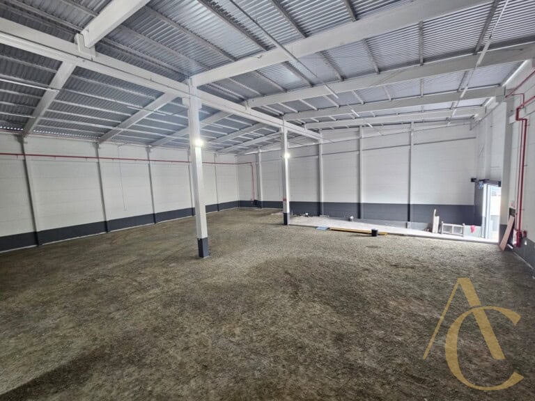 Galpão para alugar – 1.600m² – Aririú, Palhoça/SC.