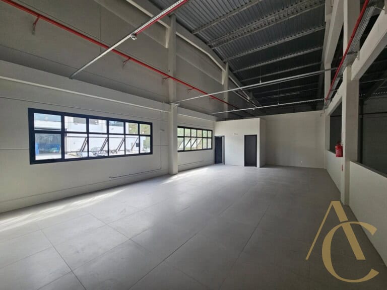 Galpão para alugar – 1.600m² – Aririú, Palhoça/SC.