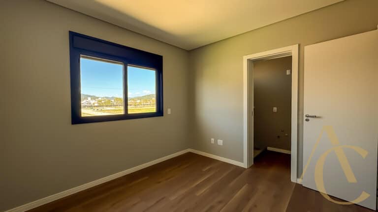 Casa à venda – 3 Suítes – Campeche – Florianópolis/SC.