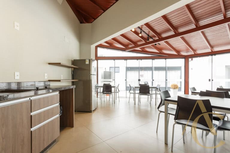 Apartamento à venda – 03 quartos sendo 01 suíte – Centro, Florianópolis/SC.