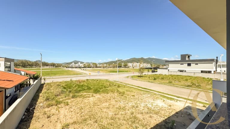 Casa à venda – 3 Suítes – Campeche – Florianópolis/SC.