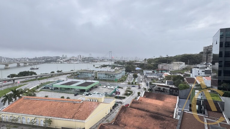 Apartamento à venda – 03 quartos sendo 01 suíte – Centro, Florianópolis/SC.