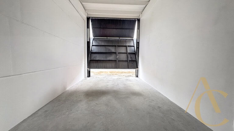 Galpão para alugar – 569,94m² – Pedra Branca, Palhoça/SC.