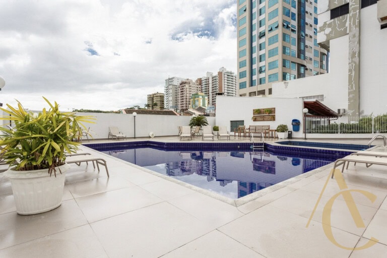 Apartamento à venda – 03 quartos sendo 01 suíte – Centro, Florianópolis/SC.